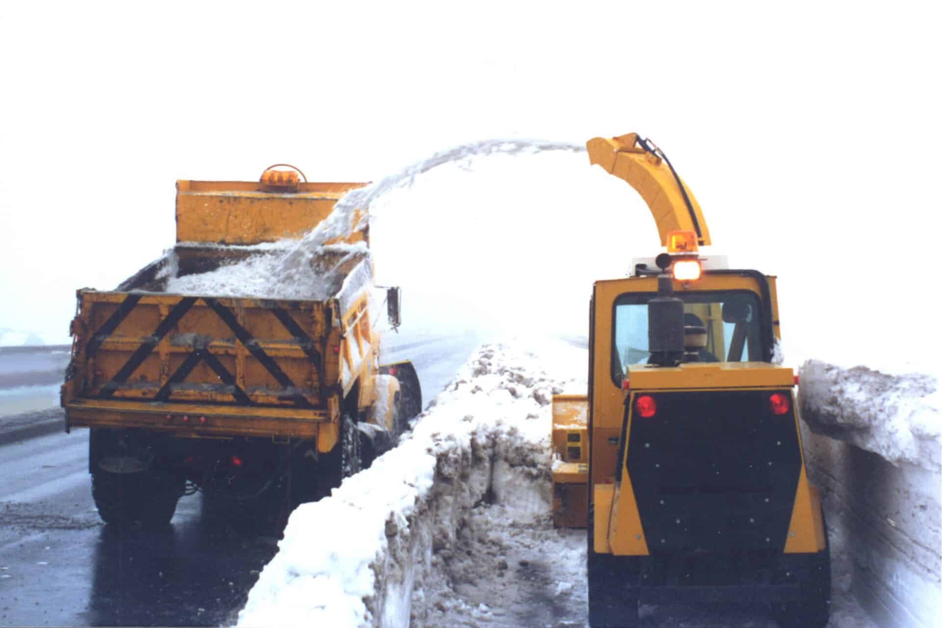 trackless vehicles mt5 tractor machine and twin auger snow blower attachment with truck loading chute